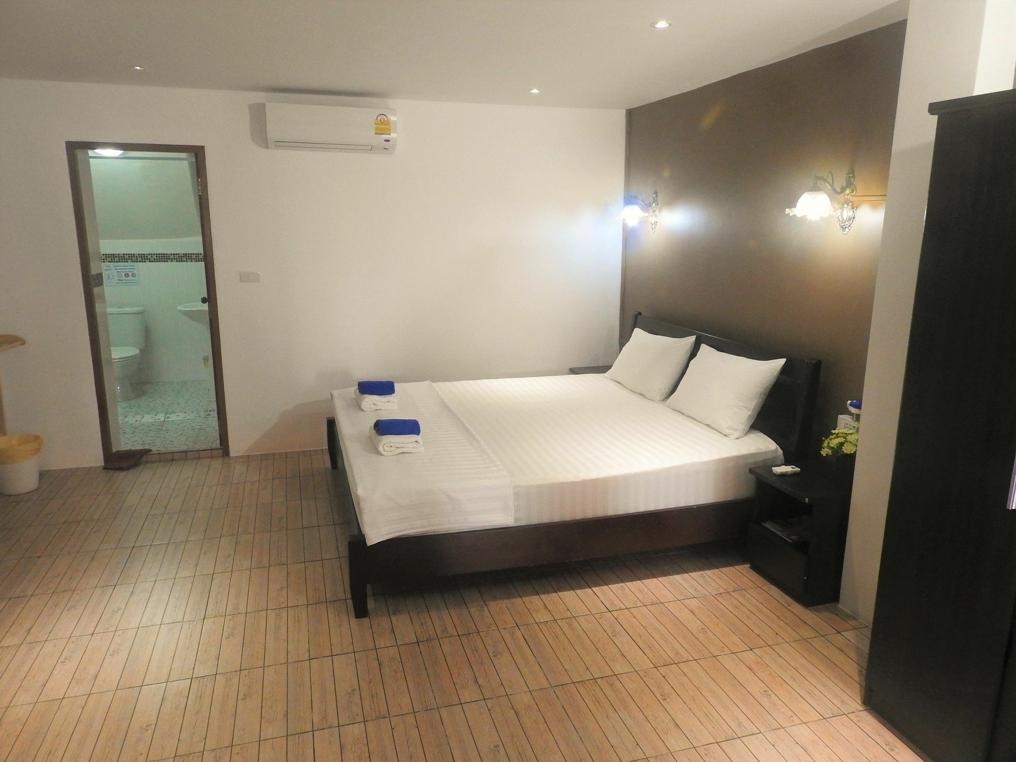 Allstar Guesthouse Karon エクステリア 写真